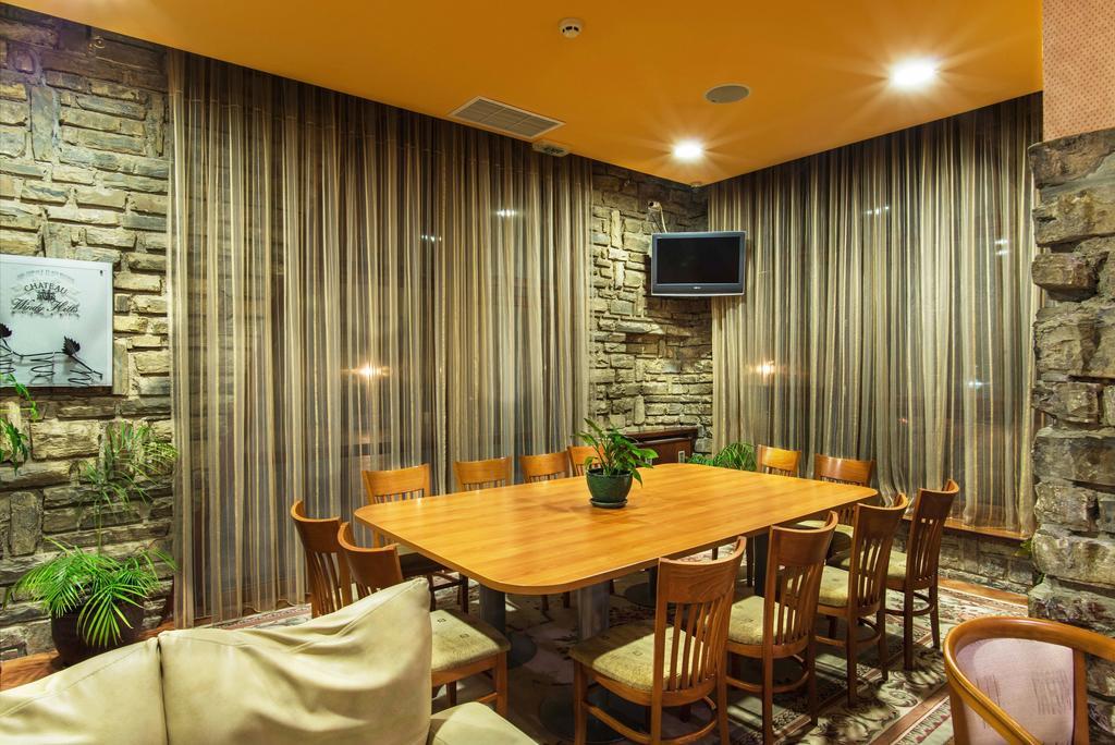 Hotel Izvor Starozagorski Bani Exteriör bild