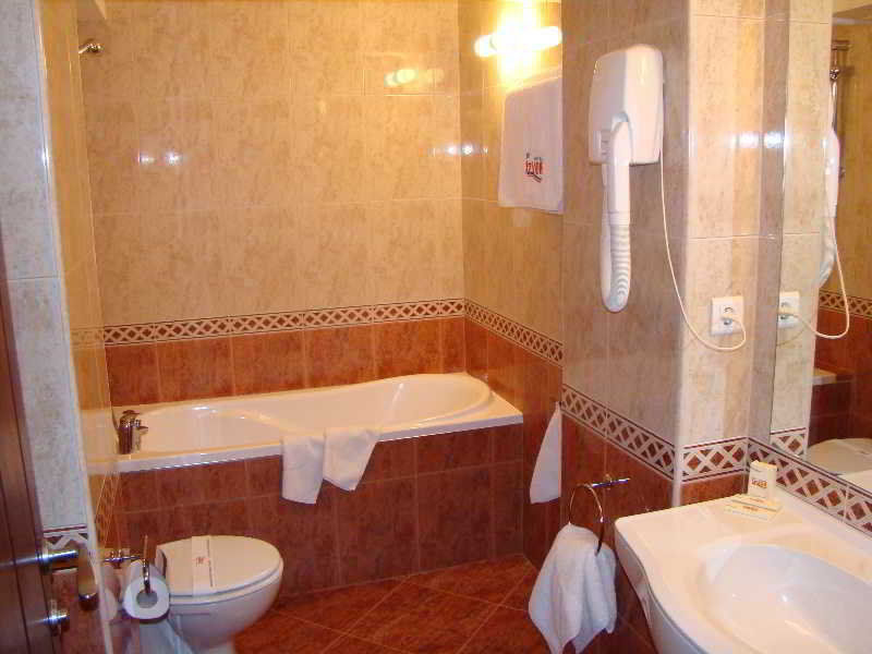 Hotel Izvor Starozagorski Bani Exteriör bild